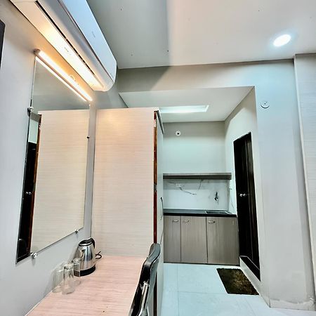 Hotel Evanka Индаур Экстерьер фото